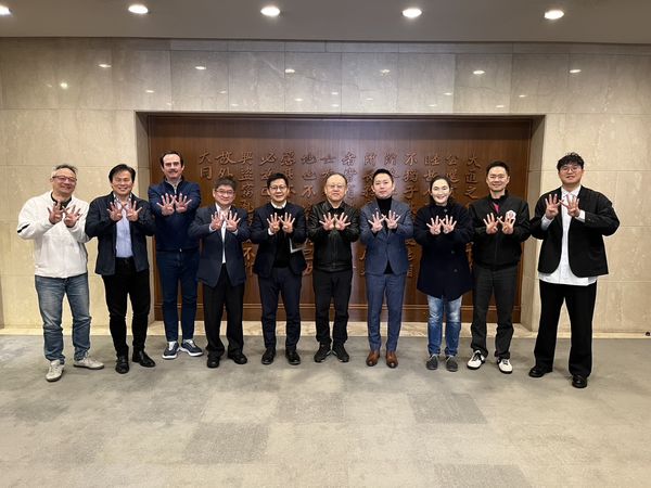 随着赛季的
